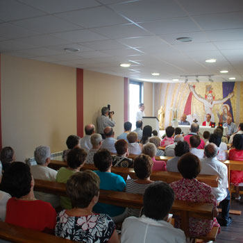 Celebración en la capilla Domus Peralta