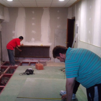 Montaje del comedor de Domus